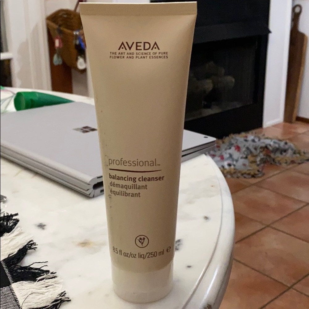 Aveda balancing cleanser